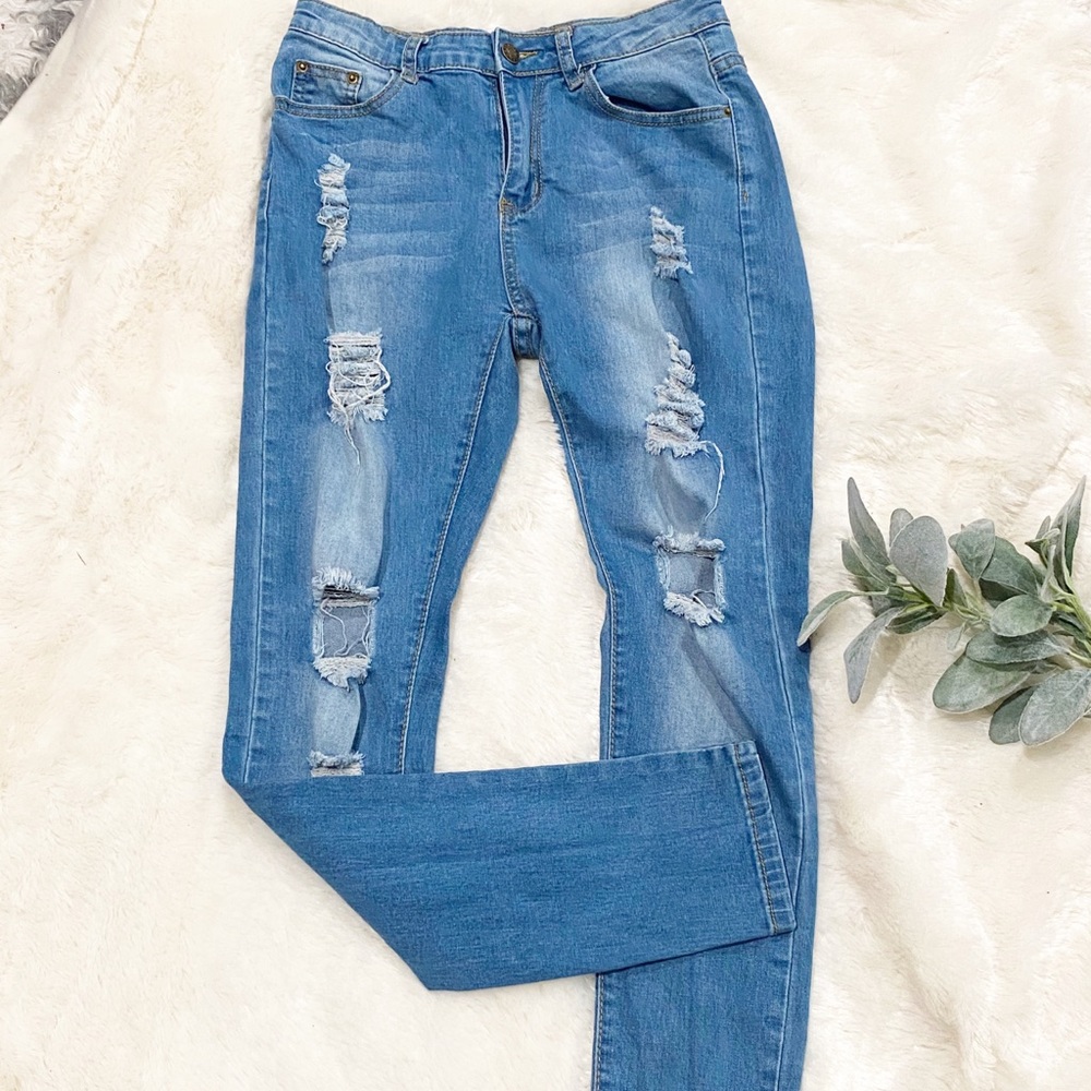Distressed Skinny Jeans